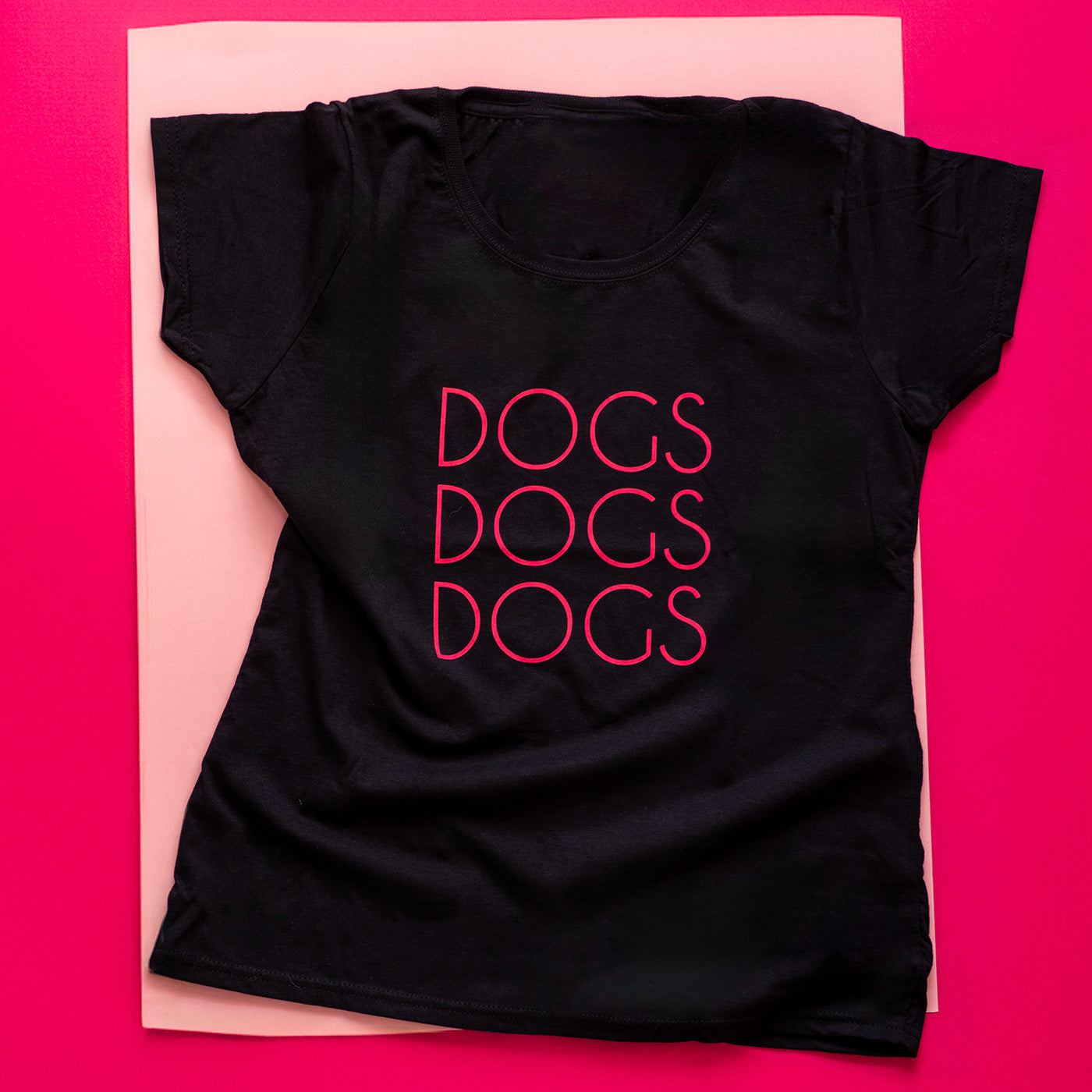 By Salu T-shirt | Dogs Dogs Dogs 